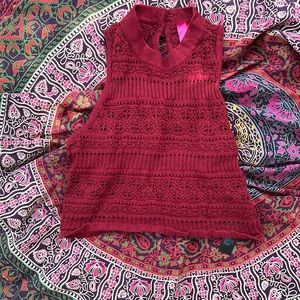 Cropped crochet tank